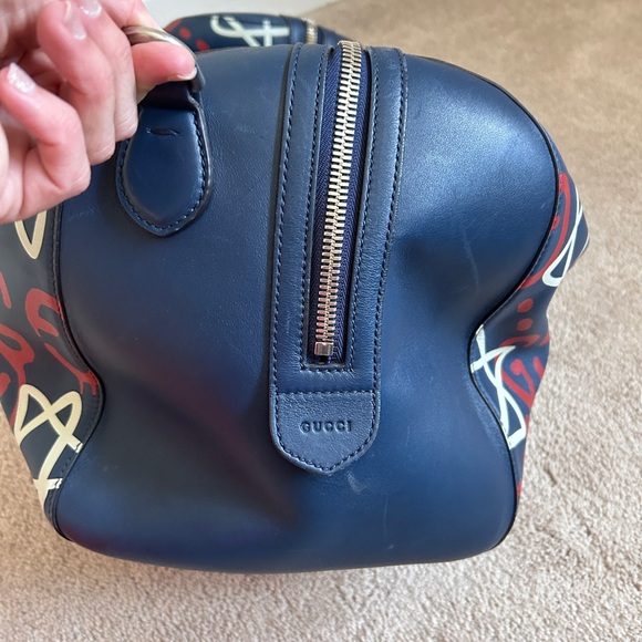 Gucci Ghost Duffle Bag - Picture 2 of 14